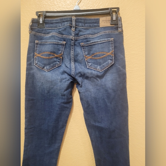Abercrombie and Fitch  jeans - Picture 4 of 7